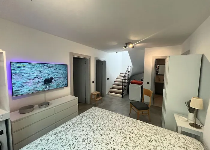 Vila Elegant Private Pool & Stunning Views *