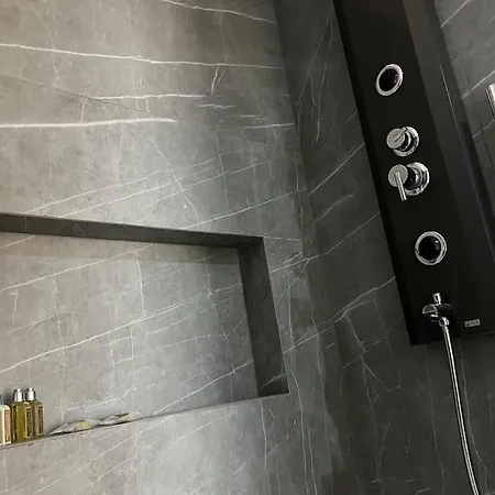 Elegant Private Pool & Stunning Views ヴィラ