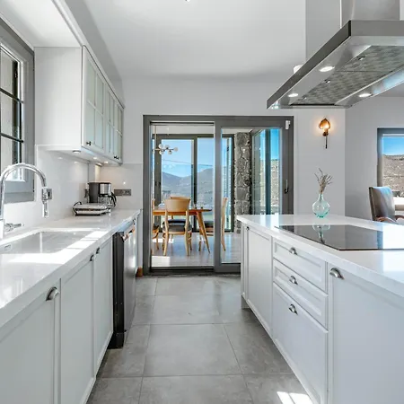 Elegant Private Pool & Stunning Views * ボドルム