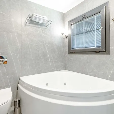 Willa Elegant Private Pool & Stunning Views Bodrum