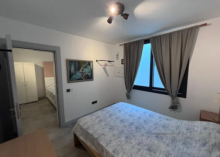 Elegant Private Pool & Stunning Views *